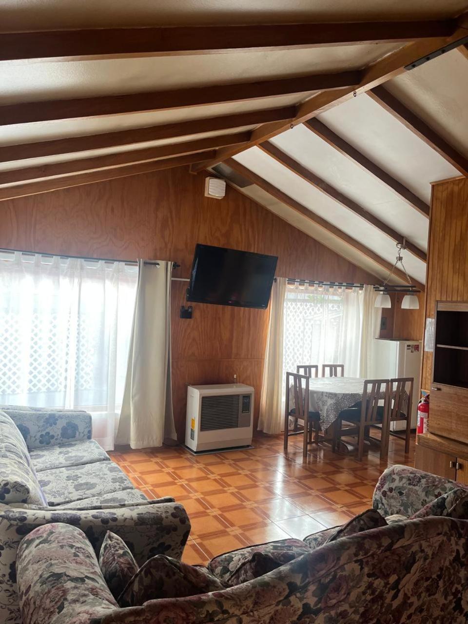 Cabanas Espanol Coyhaique Kültér fotó