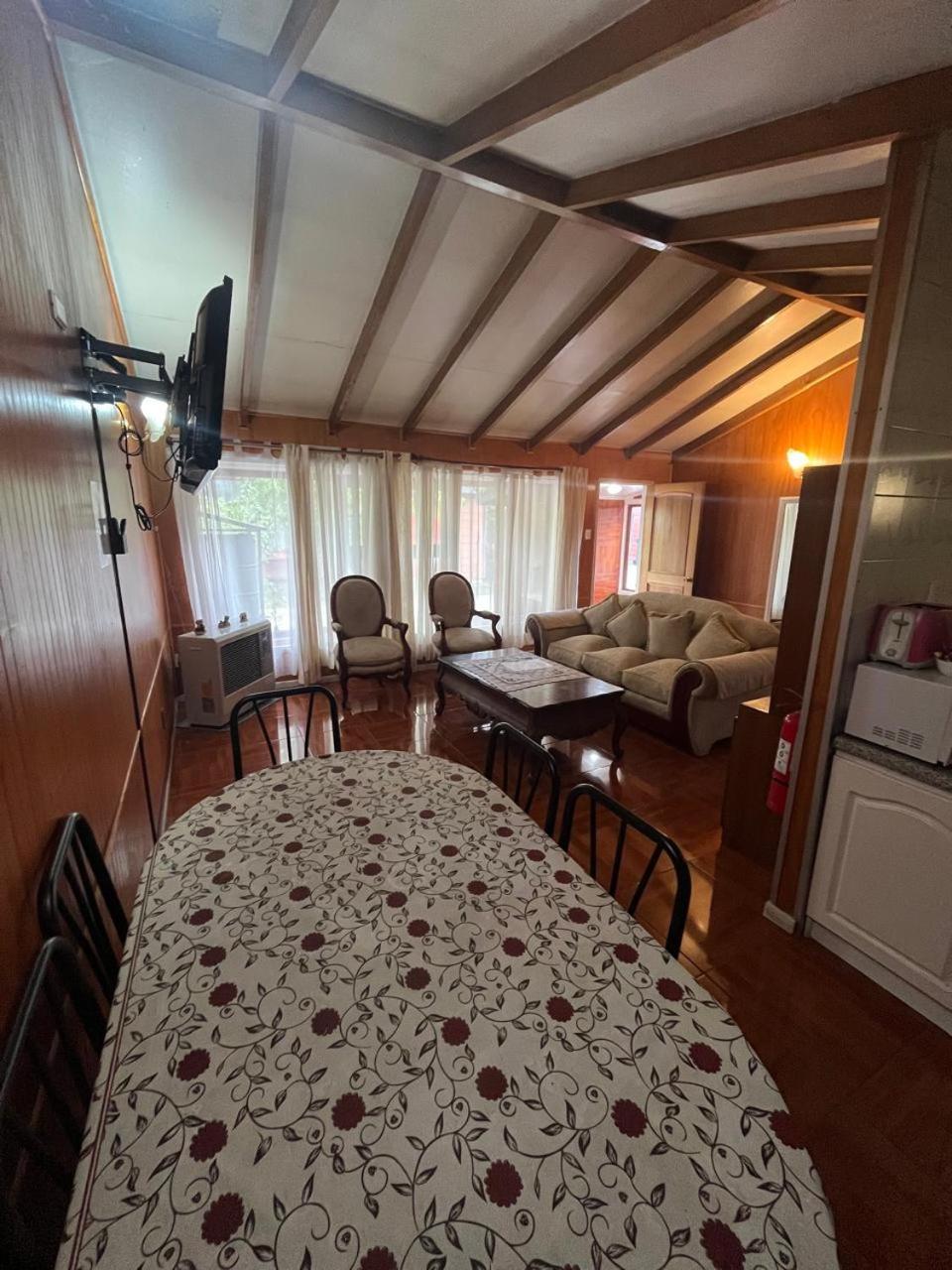 Cabanas Espanol Coyhaique Kültér fotó